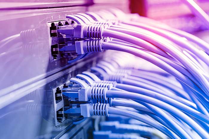 Structured cabling in a data centre